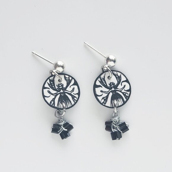 Black and white dark fairy goth earrings - Picture 2 of 9